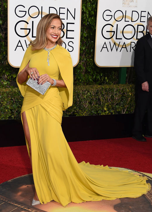 - 19 Jennifer Lopez in Giambattista Valli cape gown 1 - TOP 10 LOOKS FROM GOLDEN GLOBE 2016