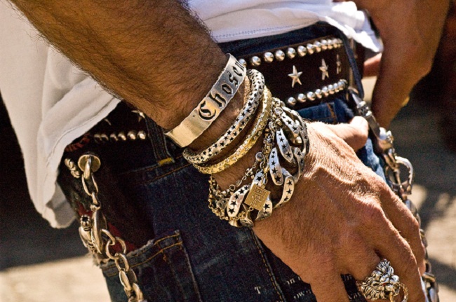 6 The Bejewelled fashion faux pas - 6 The Bejewelled - Fashion Faux-Pas That Men Must Avoid