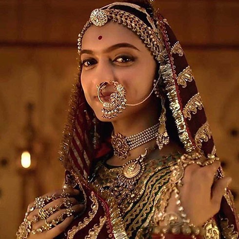 Deepika Padukone as Queen Padmavati wearing a Nath padmavati jewellery - gems of rajasthan - Nath4 - Padmavati Jewellery &#8211; Gems of Rajasthan &#8211; Samanvita Gnanesh