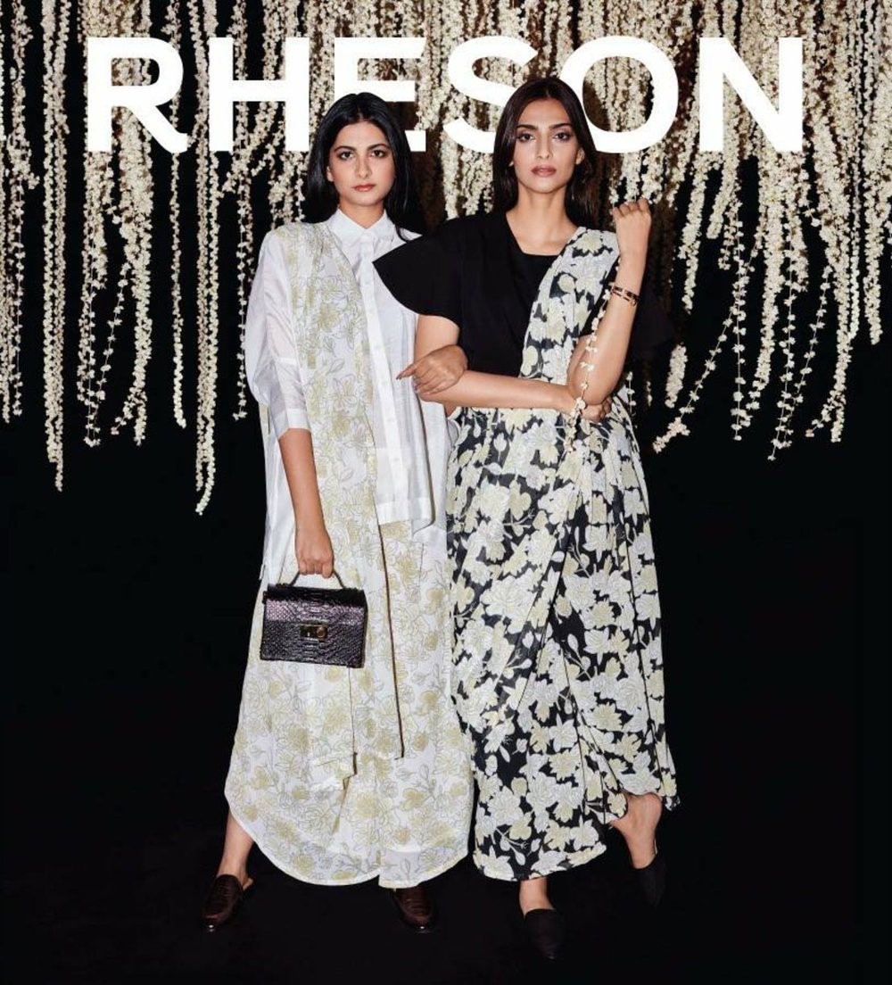 Sonam Kapoor - Evolution of a Fashion & Style Diva sonam kapoor - article on sonam kapoor2 - Sonam Kapoor &#8211; Evolution of a Fashion &#038; Style Diva