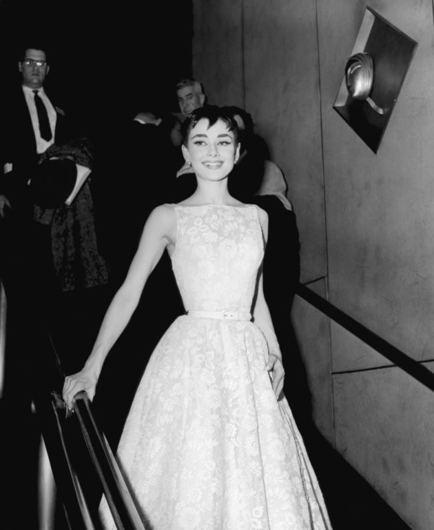 Audrey Hepburn – Givenchy best oscar red carpet - Audrey Hepburn - Best Oscar Red Carpet looks over the years