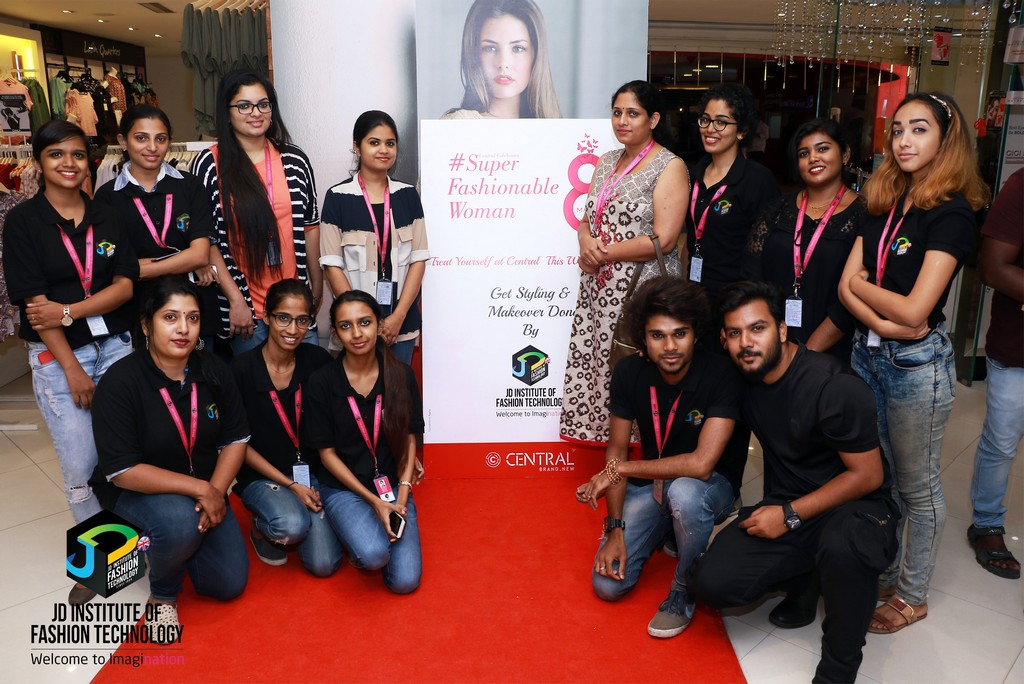 women’s day styling at centre square mall - WOMEN   S DAY STYLING AT CENTRE SQUARE MALL KOCHI 1 - WOMEN’S DAY STYLING AT CENTRE SQUARE MALL &#8211; KOCHI