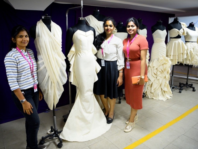 draping - DSC0482 1024x766 640x480 - THE FINE ART OF FASHION DRAPING – FROM CONCEPT TO CREATION  