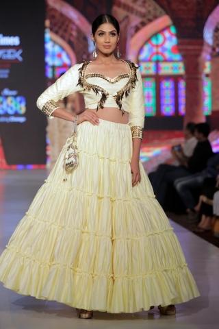 jd institute - Bangalore Time Fashion Week 2019 31 640x480 - JD INSTITUTE BRINGING THE BEST VERSION OF DESIGN AT BANGALORE TIMES FASHION WEEK- WINTER FESTIVE EDIT