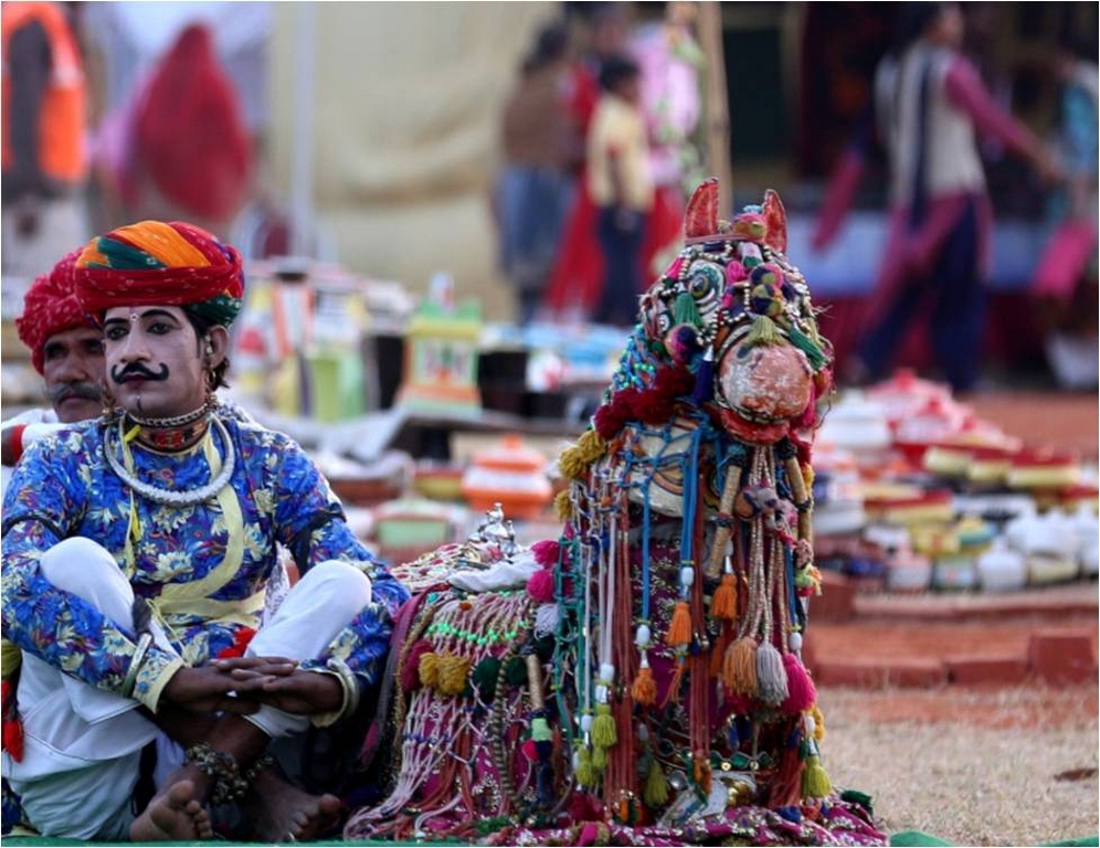 Rajasthani arts artisans - Rajasthani arts - ARE ARTISANS AND CRAFTSMEN OF OUR COUNTRY GIVEN THEIR DUE?