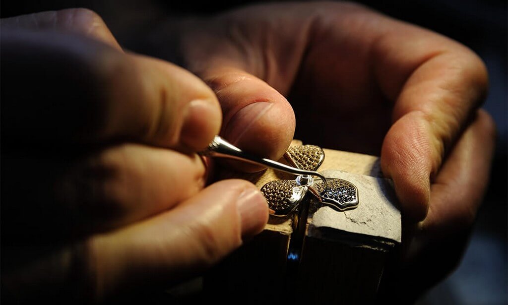 Handmade Jewellery – A delightful craft