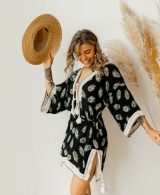 Cotton for monsoons: Tips to beat humidity in style