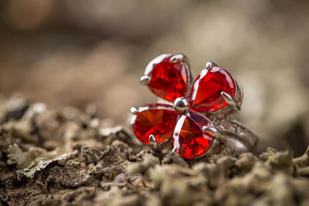 Gemstones: A Guide To Jewellery gemstones - Gemstones A Guide To Jewellery 16 - Gemstones: A Guide To Jewellery