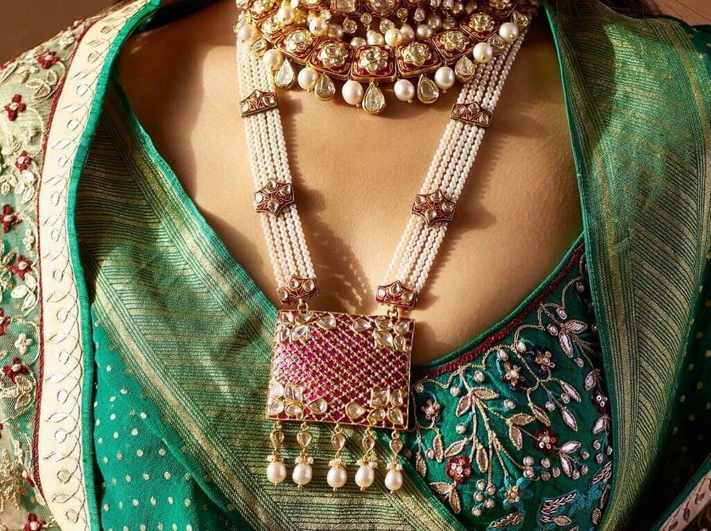 Traditional Indian Jewellery: History And Significance traditional indian jewellery - Traditional Indian Jewellery History And Significance 9 - Traditional Indian Jewellery: History And Significance 