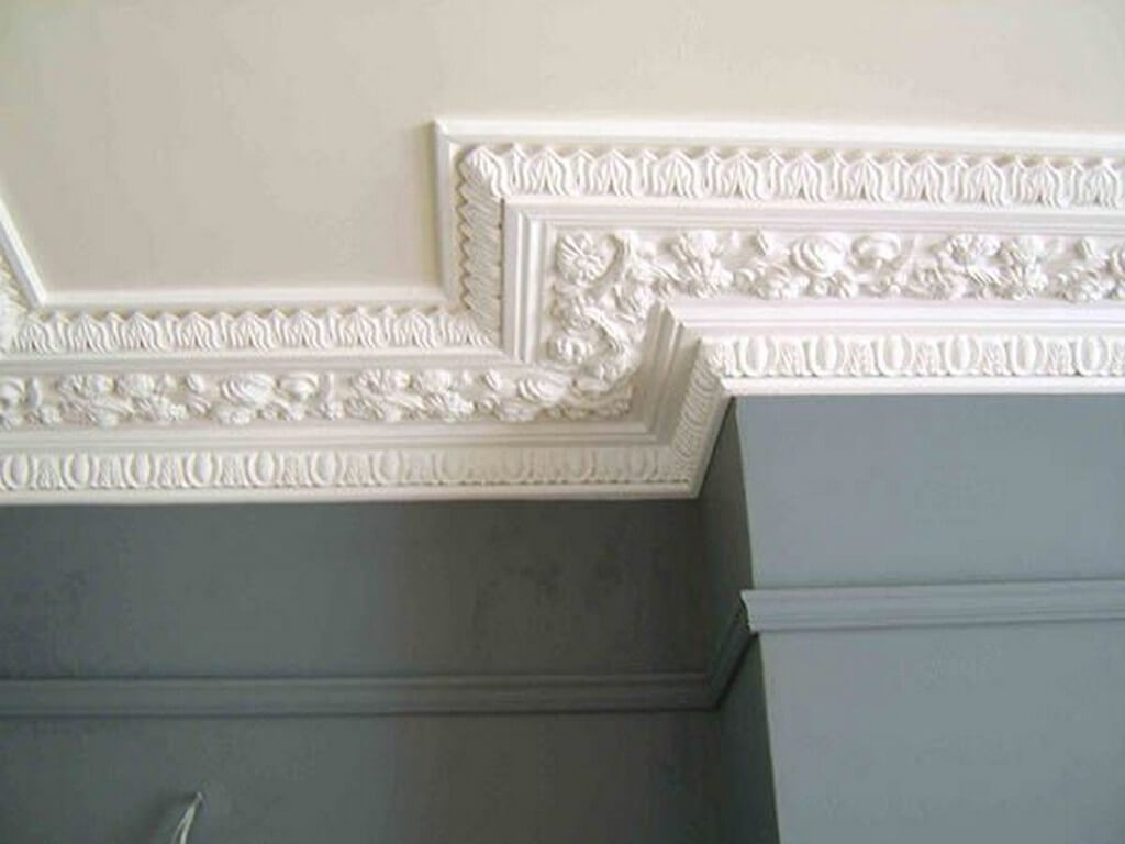 benefits of Crown Molding in Interior Design crown molding - Crown molding is one of the most popular types of decorative molding in the interior design world 3 - Benefits of Crown Molding in Interior Design 