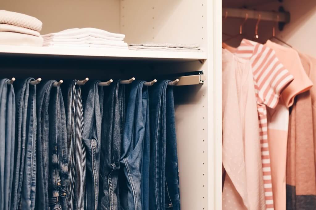 How to maximize storage space in wardrobe? storage space - How to maximize storage space in wardrobe 6 - How to maximize storage space in wardrobe? 