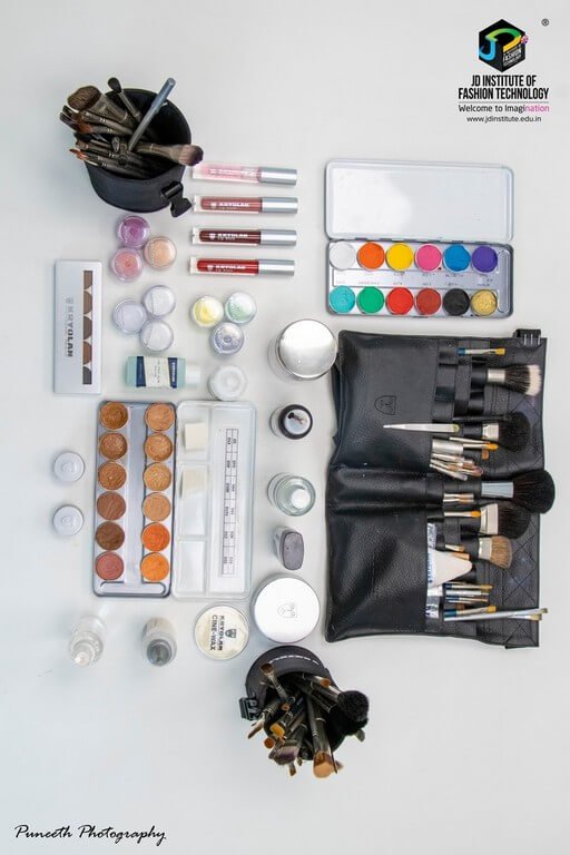 Essentials for a makeup course – Stock up & be prepared!
