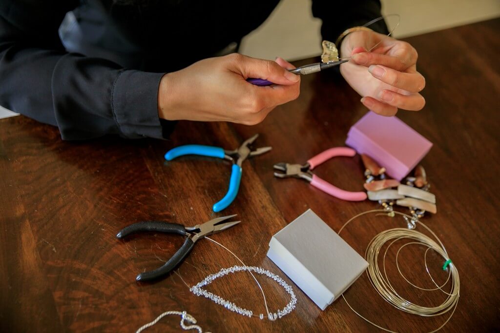 Jewellery design – Student essentials.