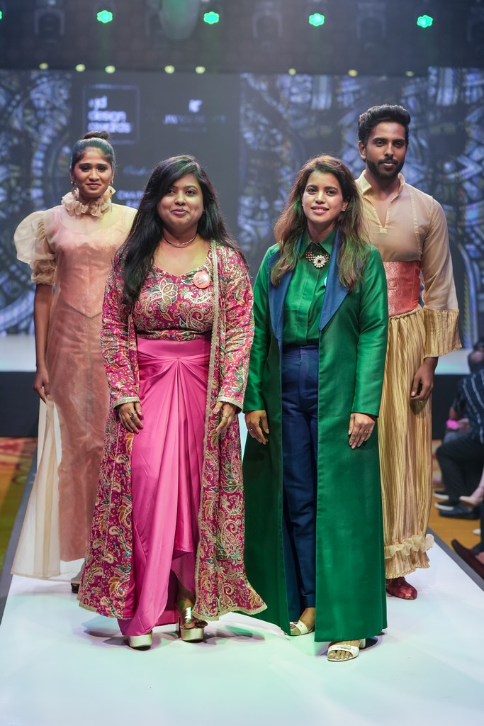 Resham Rebel A Tribute to Indian textiles through brocade (15)
