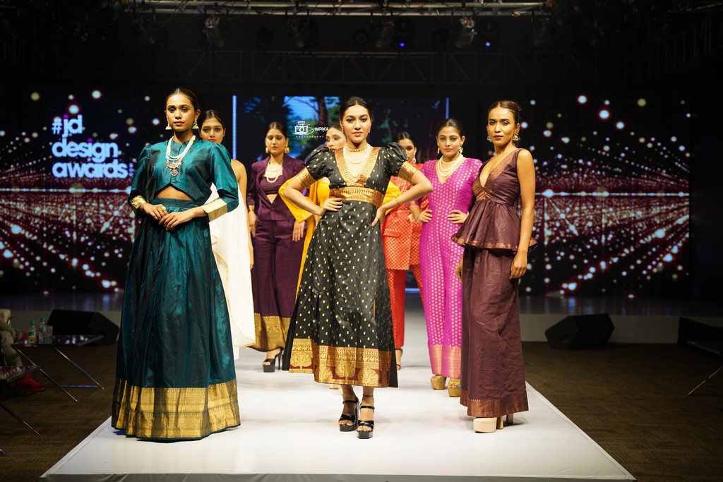 Raja Ravi Varma Remastered A Fashion Collection Inspired by the Artist's Iconic Characters (2) raja ravi varma remastered - Raja Ravi Varma Remastered A Fashion Collection Inspired by the Artists Iconic Characters 2 - Raja Ravi Varma Remastered: A Fashion Collection Inspired by the Artist&#8217;s Iconic Characters&#8221;