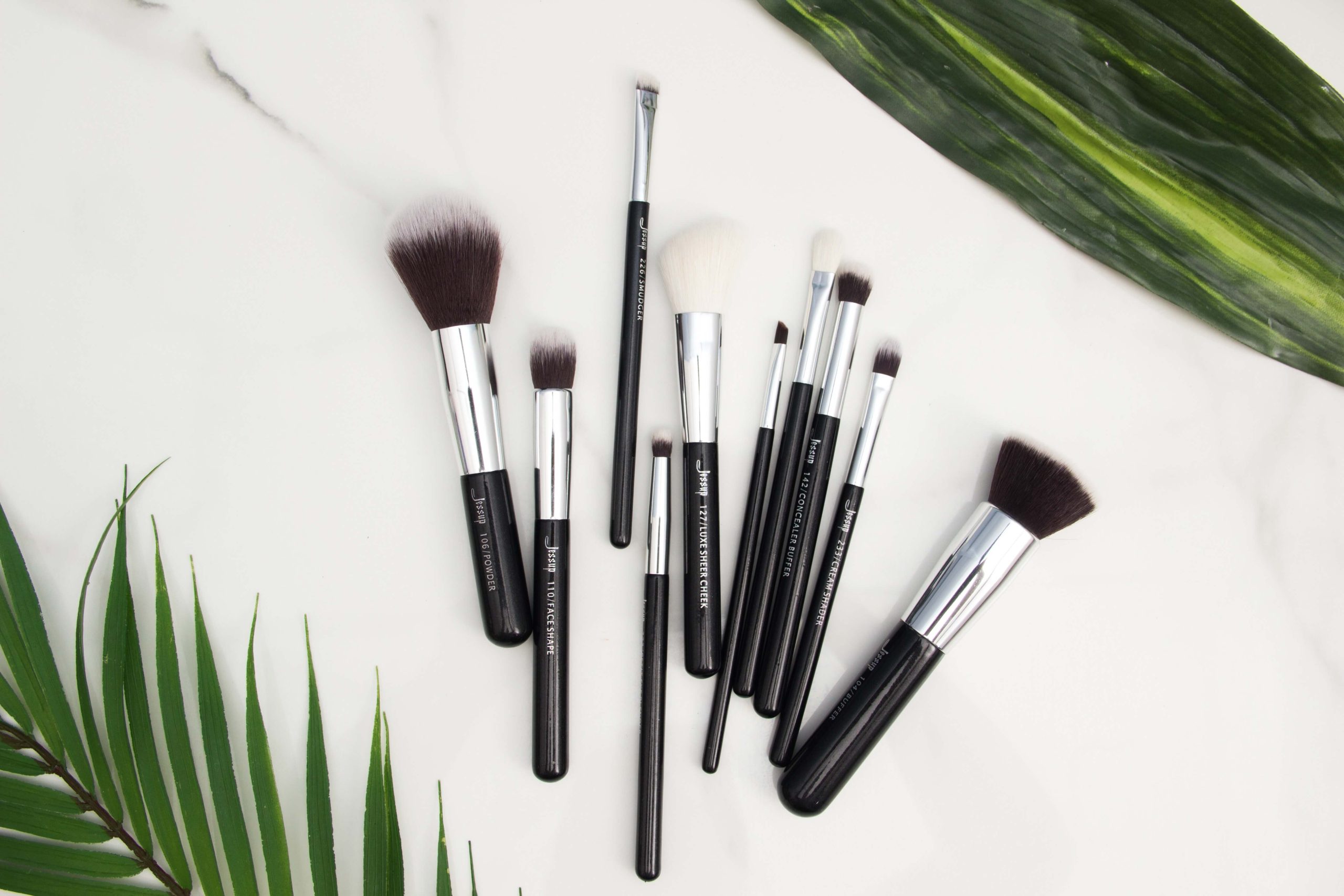 Guide to Makeup Brushes How to Select Makeup Brushes Like A Pro! (5) thumbnail guide to makeup brushes - Guide to Makeup Brushes How to Select Makeup Brushes Like A Pro 5 thumbnail scaled - Guide to Makeup Brushes: How to Select Makeup Brushes Like A Pro!