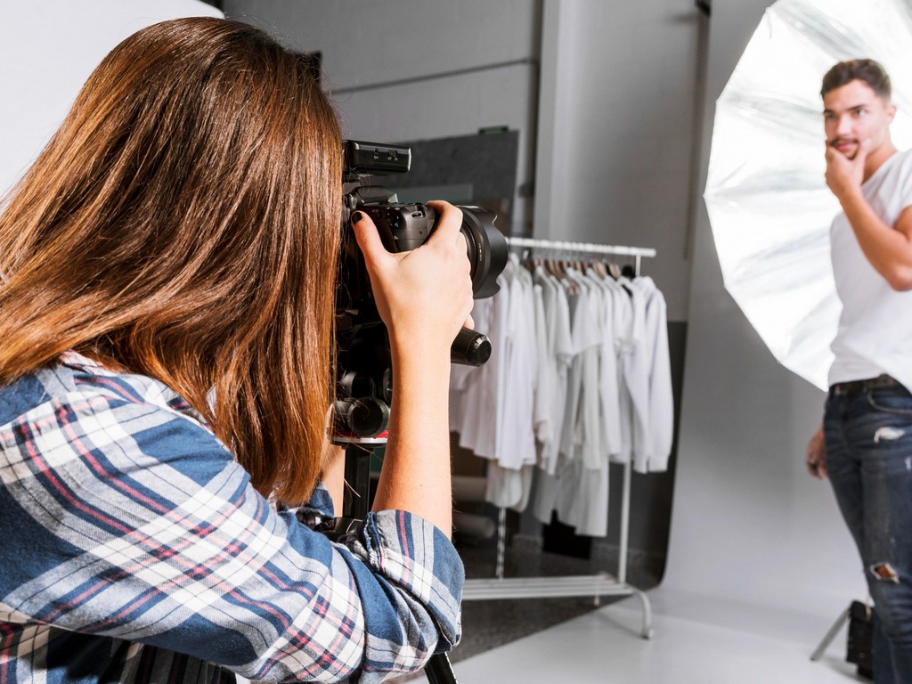 How to Shoot Fashion Photography Tap into the Popular Tips and Tricks thumbnail