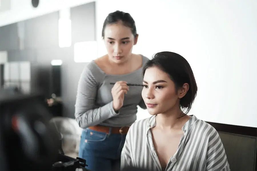 What is Face Contouring How to Get the Perfect Face Contour (2) what is face contouring? - What is Face Contouring How to Get the Perfect Face Contour 2 - What is Face Contouring? How to Get the Perfect Face Contour