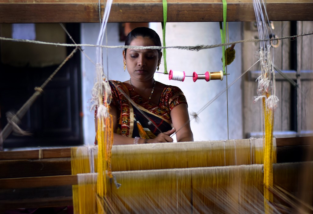 The History of Handloom Weaving Through The Ages (5)  - The History of Handloom Weaving Through The Ages 5 -