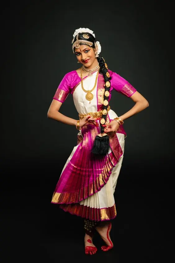 Drapes in India Through Dance Forms Unraveling the Elegance (5)