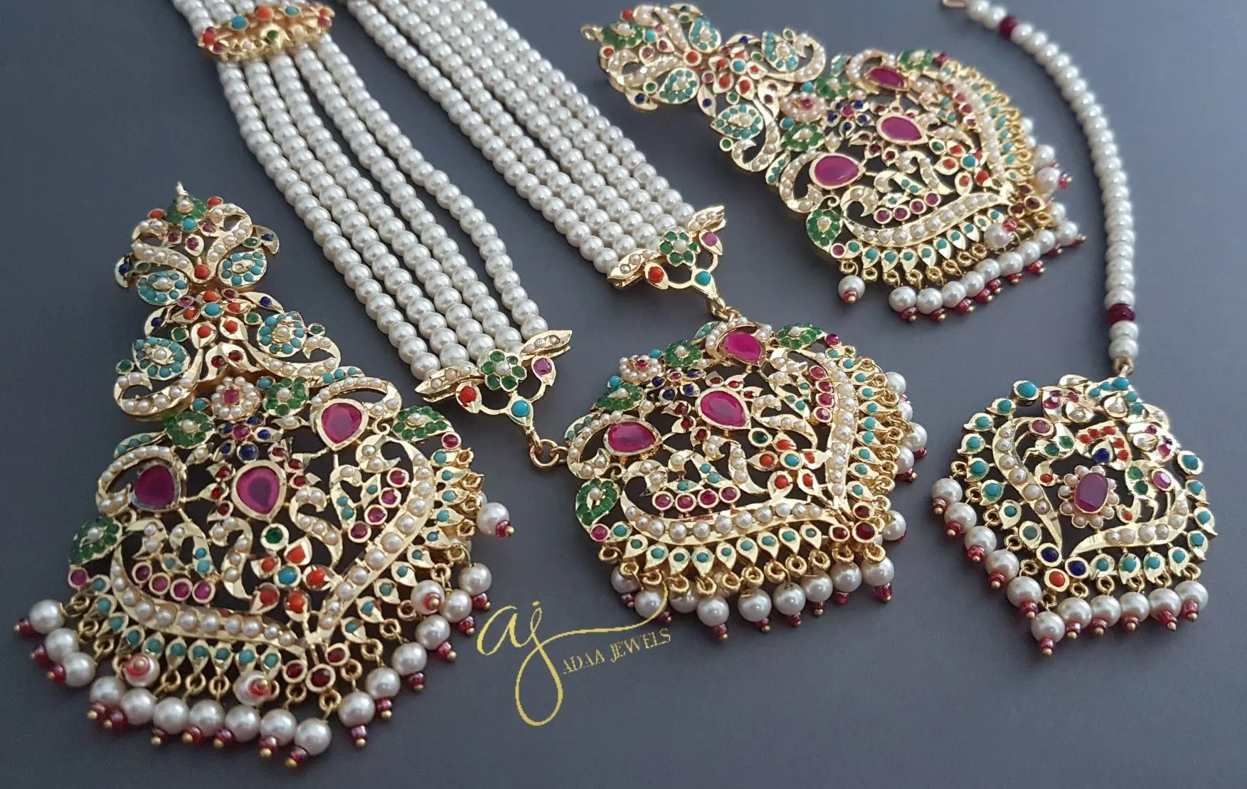 History of Indian Jewellery Change and Progress5  - History of Indian Jewellery Change and Progress5 - Indian Jewellery Through History: Changing to Constant