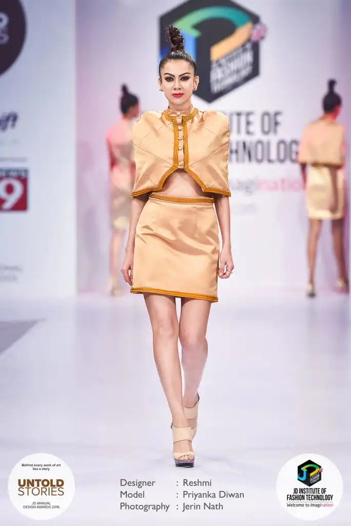JD Annual Design Awards 2016 – Untold Stories : “CLASIIC LUXOTTICA” Designer : Reshmi Photography : Jerin Nath