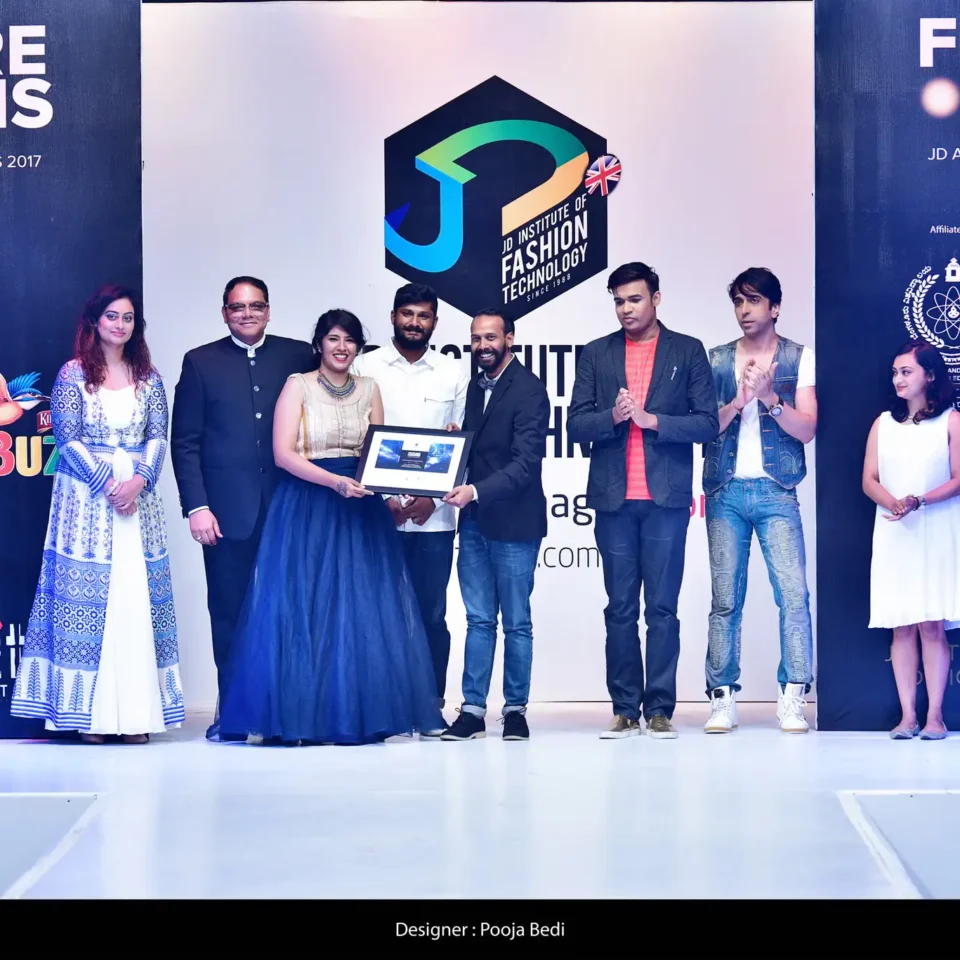 Rustic WabiSabi - Future Origin - JD Annual Design Awards 2017 | Photography : Jerin Nath