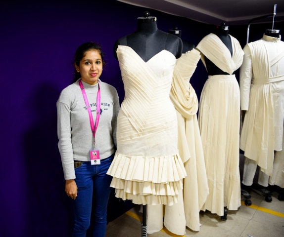 _DSC0491 draping - DSC0491 640x480 - THE FINE ART OF FASHION DRAPING – FROM CONCEPT TO CREATION