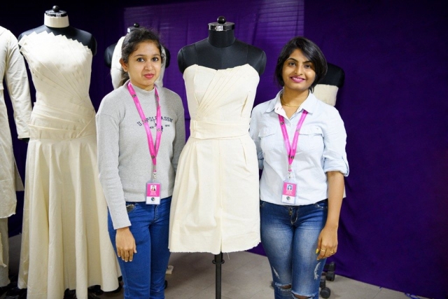 _DSC0538 draping - DSC0538 1024x683 640x480 - THE FINE ART OF FASHION DRAPING – FROM CONCEPT TO CREATION