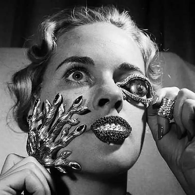 Body Parts Jewelry mimicking the human form by Maison Schiaparelli