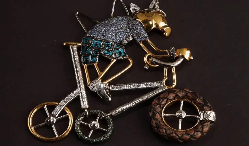Jewellery Designers and Brands to follow for every jewellery student 1