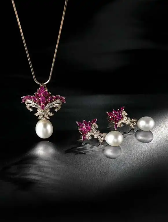 Jewellery Designers and Brands to follow for every jewellery student 8