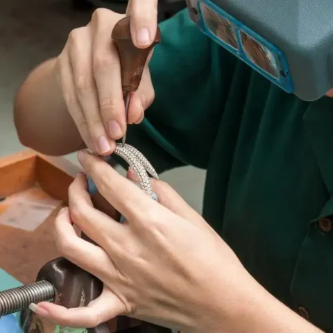 Stone setting in jewelry making