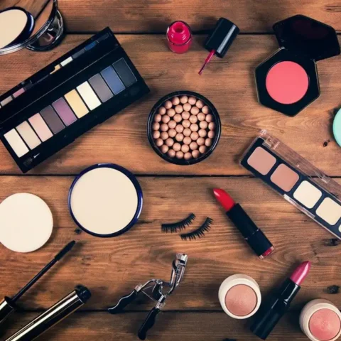 BEAUTY MARKET TRENDS 2022