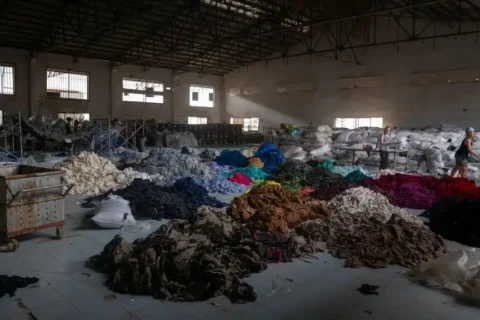 Fast fashion: its environmental impact