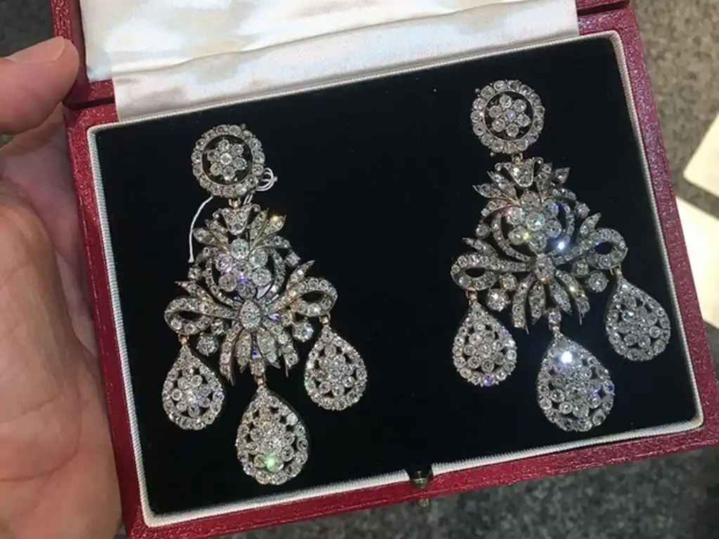 Earrings - All you ever wanted to know  earrings - Diamond Girandole - Earrings – All you ever wanted to know 
