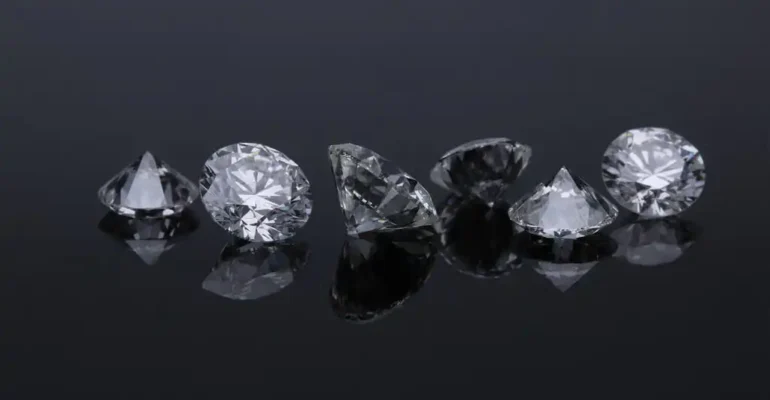 Diamonds – How to identify if they are Fake or Real?