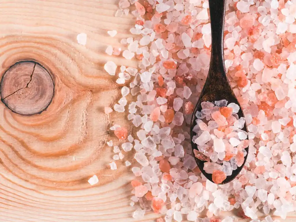 Himalayan pink salt: Benefits for your beauty and health