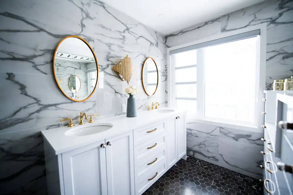 Luxury bathroom interior design ideas