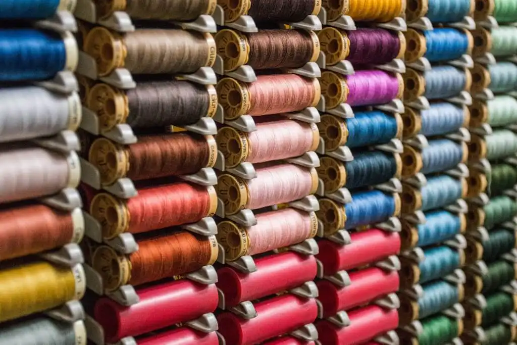 How to become a textile designer ?