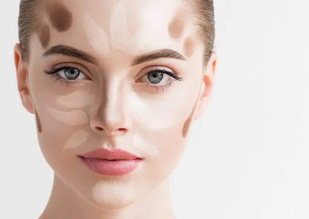 Tweezer nose contouring is the easiest makeup hack ever (1)