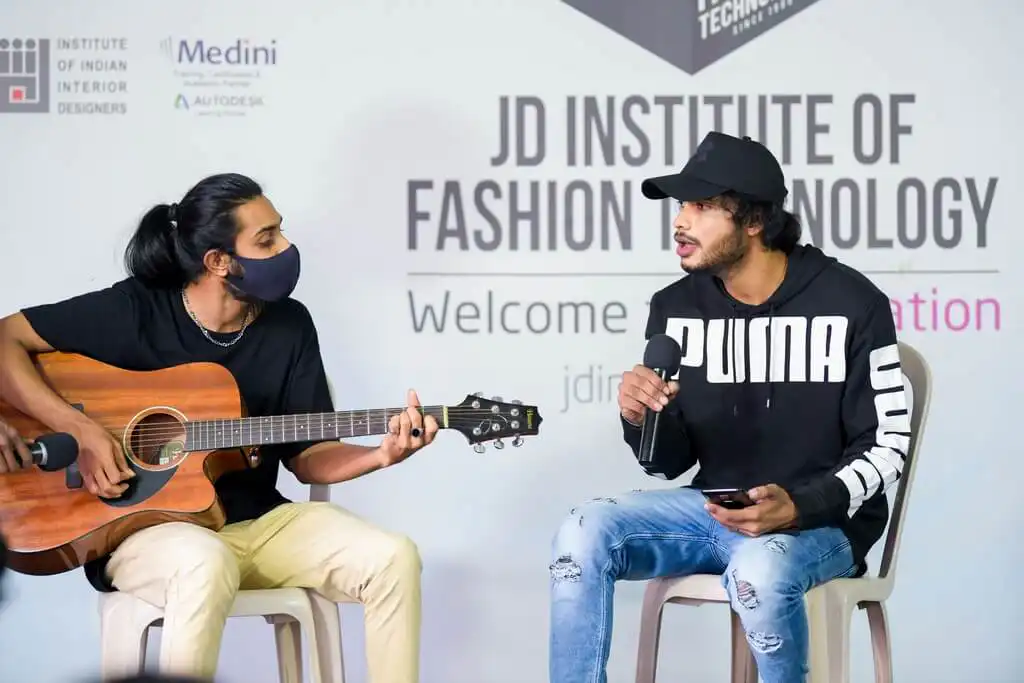 JD Music band:JD Institute of Fashion Technology students jam in style