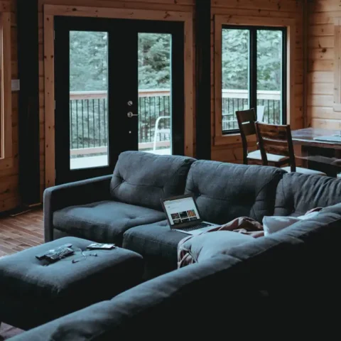 Leather: Benefits of the most popular raw material