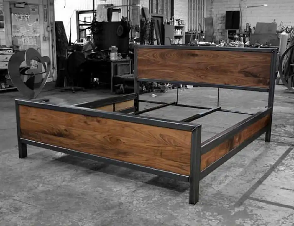 Metal furniture - Pros and cons