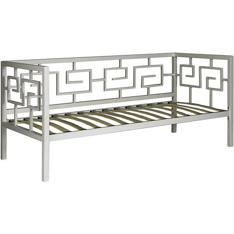 Metal furniture - Pros and cons