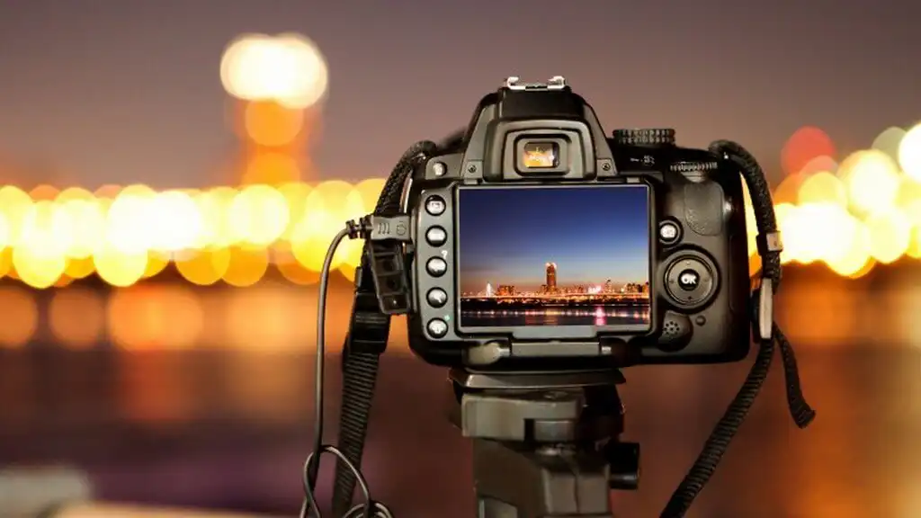 Digital Photography and its impact on the photo collection during recent times. 