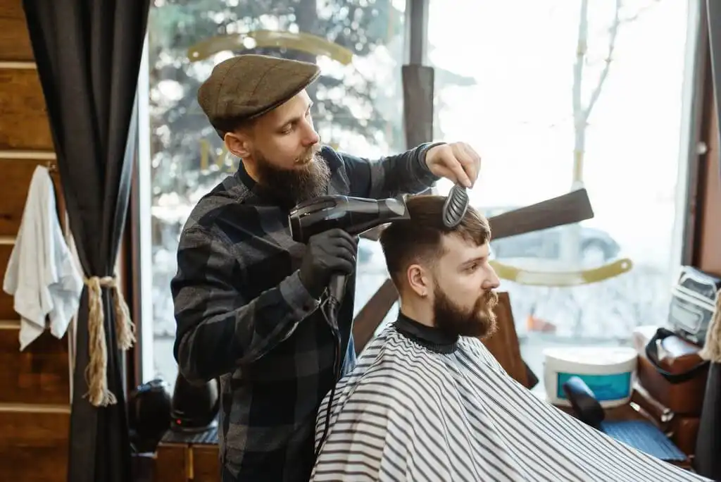 Haircare for men: 6 easy steps to follow for luscious locks