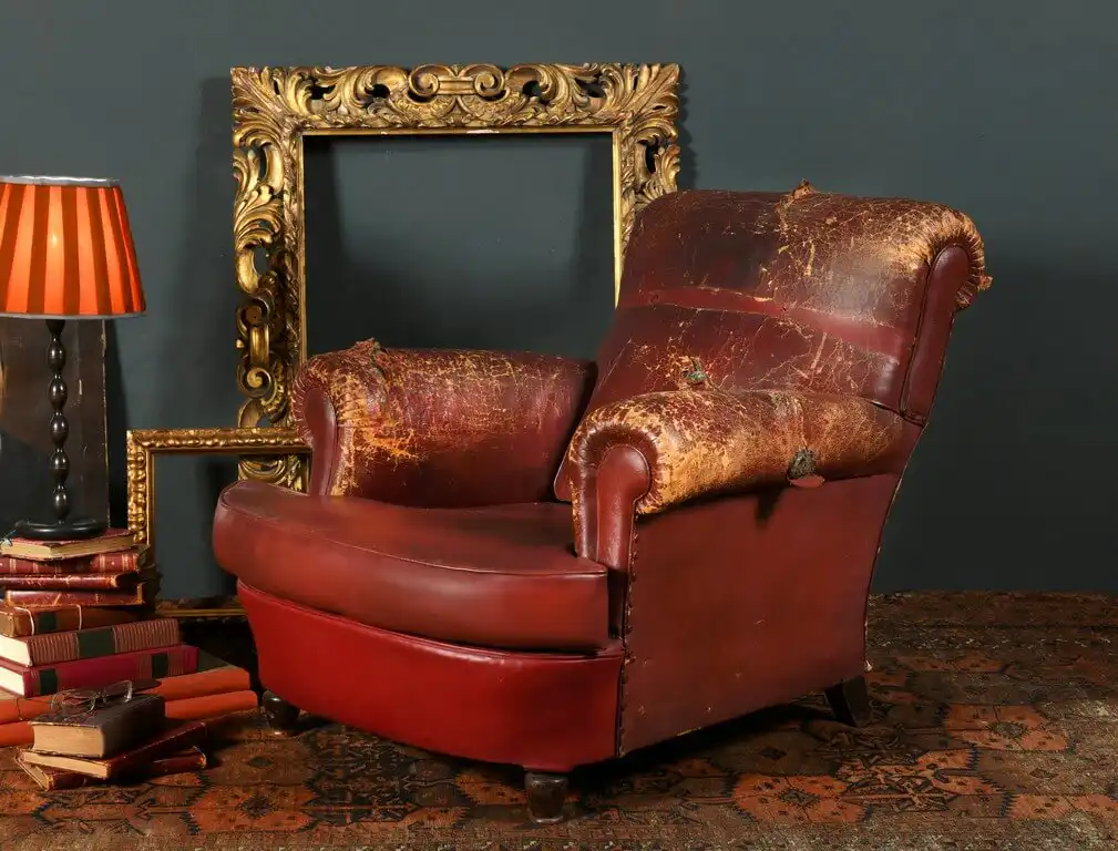 Leather: Use of leather in interior design