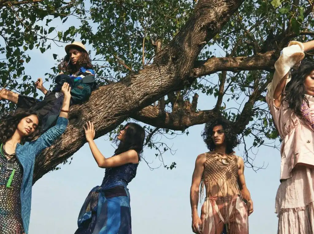 Sustainable Fashion: Revamp. Restore.