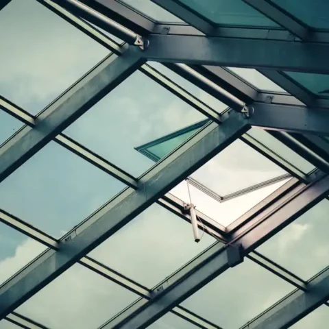 Types of glass used in interior design